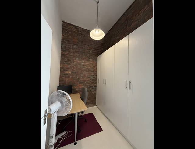 186M² BUILDING TO LET IN WOODSTOCK
